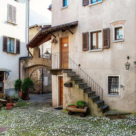 La Casetta Di Riva - Cozy Home In Lakeside Village Riva San Vitale Exterior photo