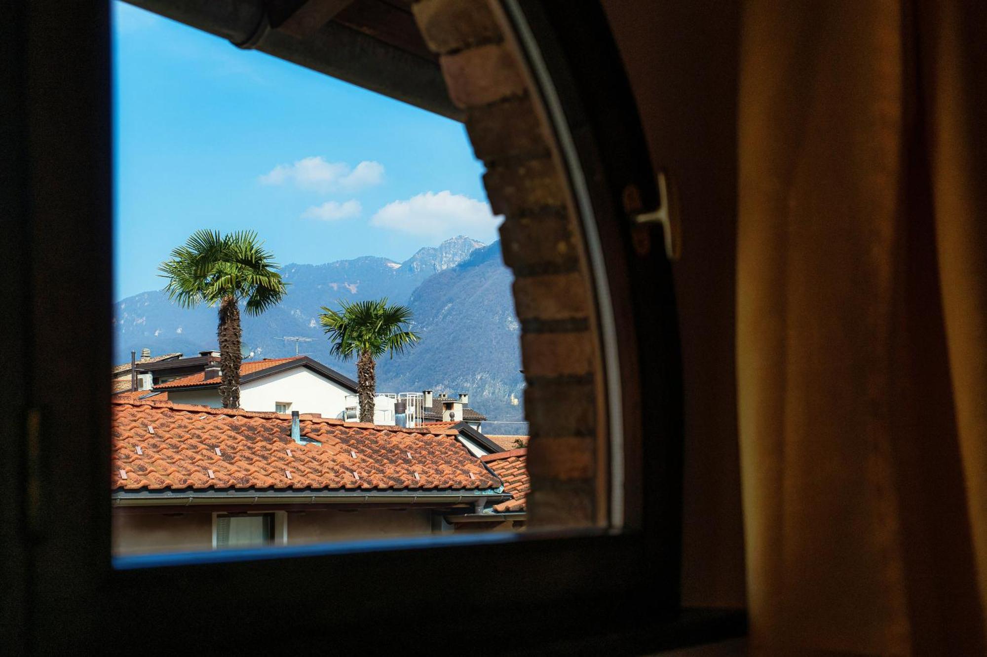 La Casetta Di Riva - Cozy In Lakeside Village Apartment *